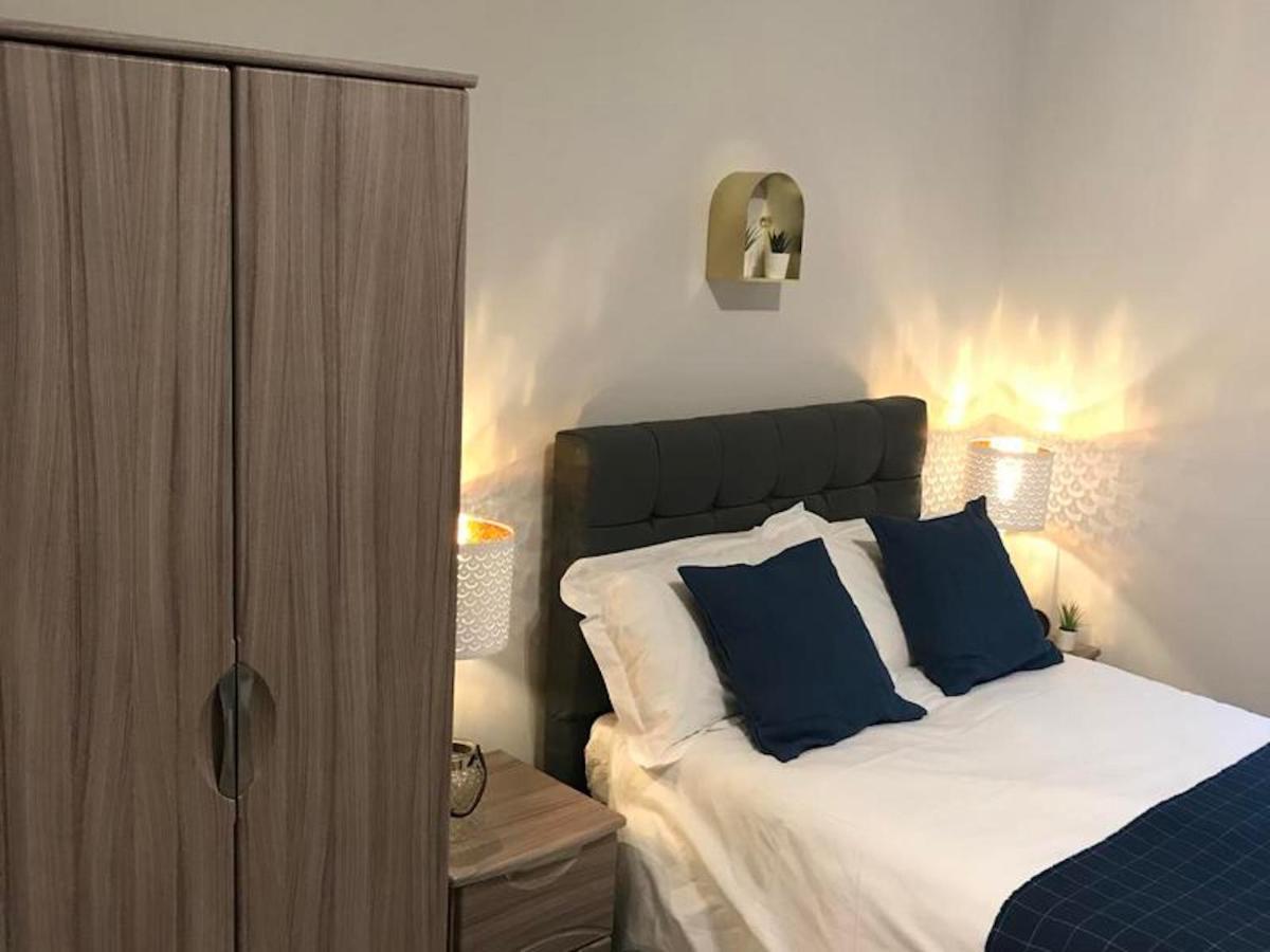 Serviced Appartment 1 Helena Reading Bagian luar foto