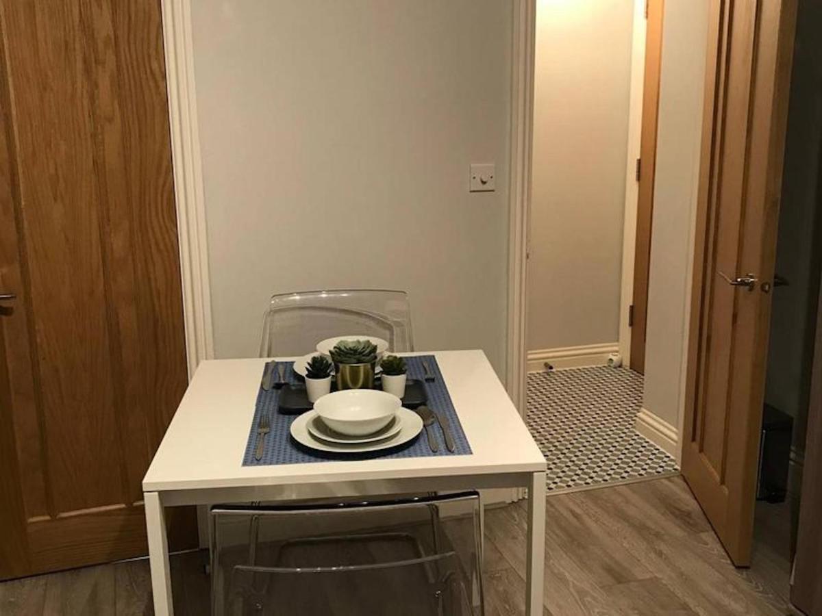 Serviced Appartment 1 Helena Reading Bagian luar foto
