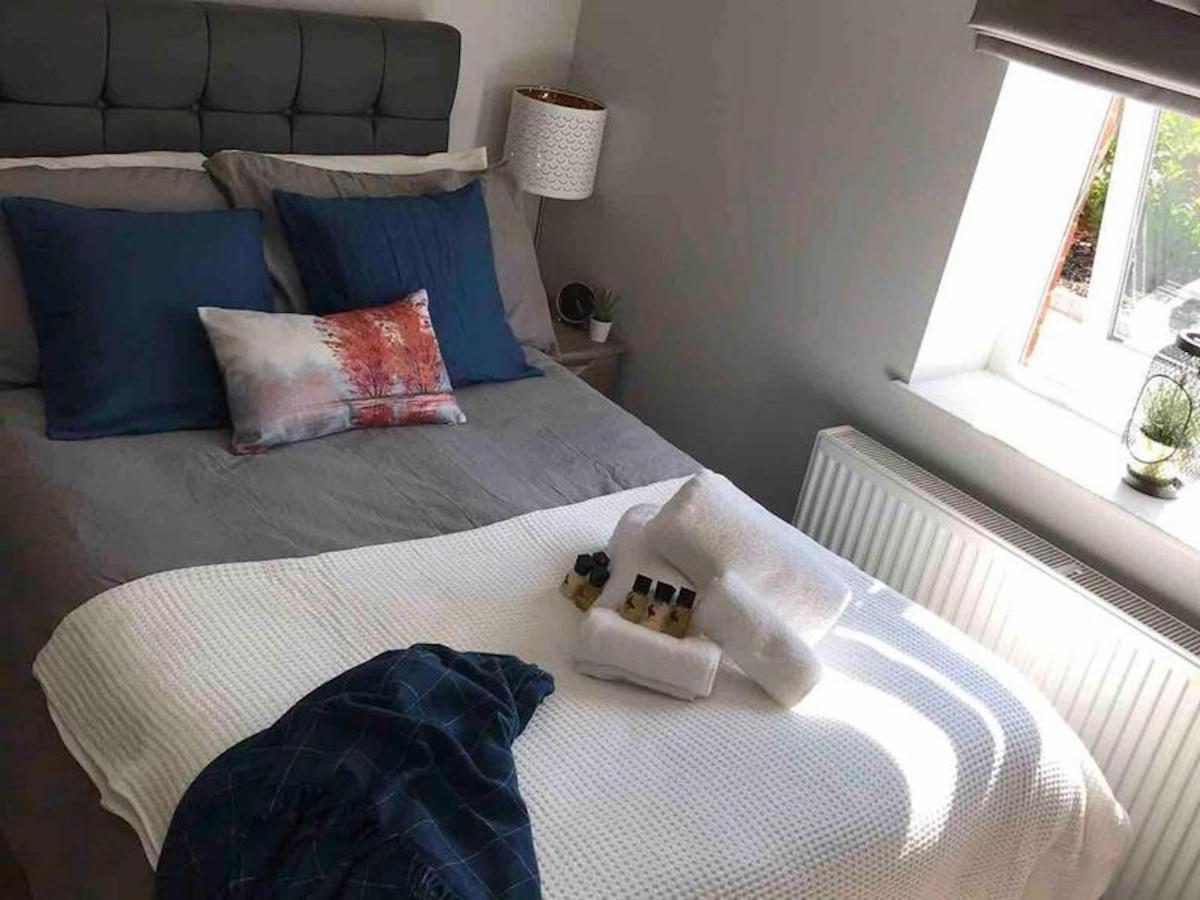 Serviced Appartment 1 Helena Reading Bagian luar foto