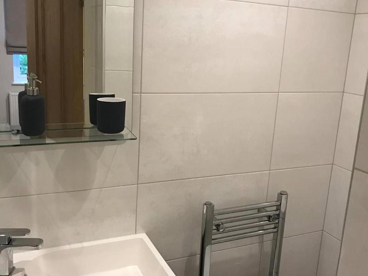 Serviced Appartment 1 Helena Reading Bagian luar foto